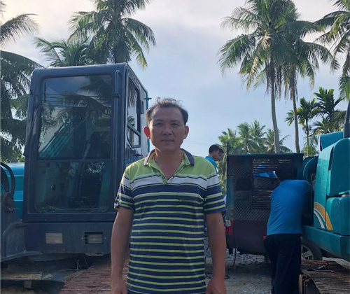 作为村里的创富标杆，，，陈老板的∶院爱将”事实是谁？？？？？？？