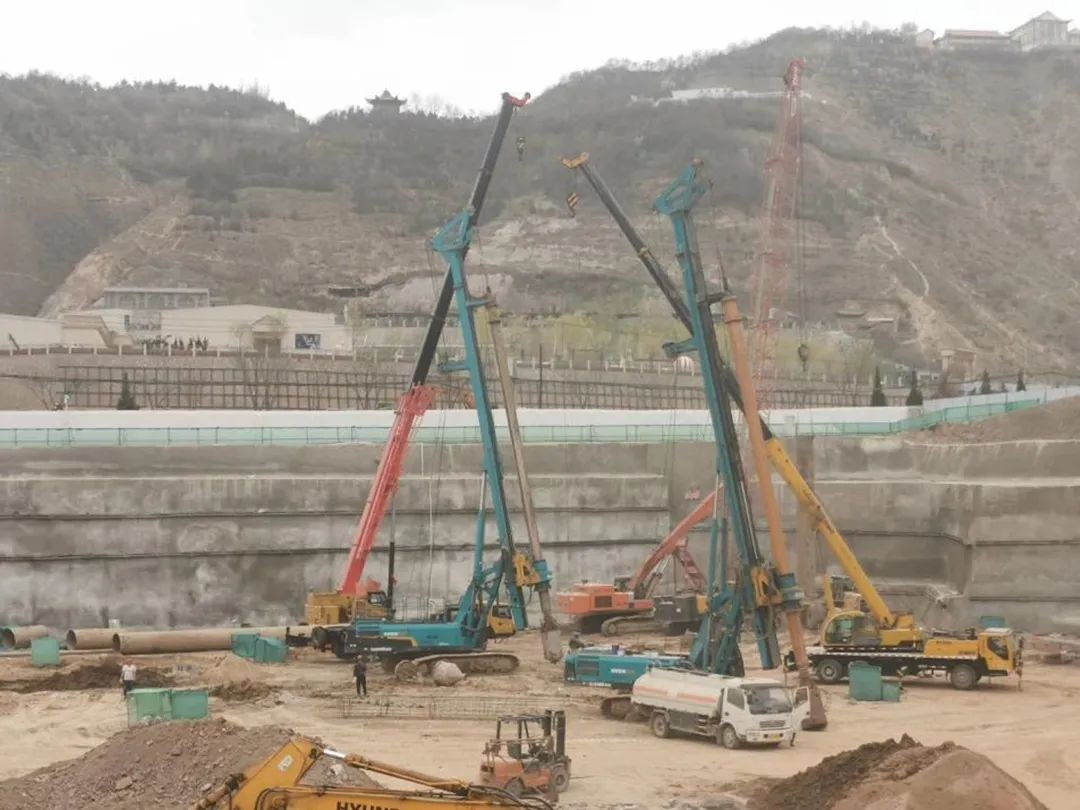 金戈铁马工程路 风雨无阻选yp街机