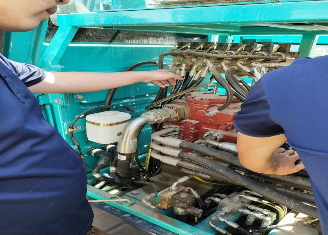 茫茫大西北，，，，，，浓浓yp街机情！yp街机智能全球效劳万里行走进西北