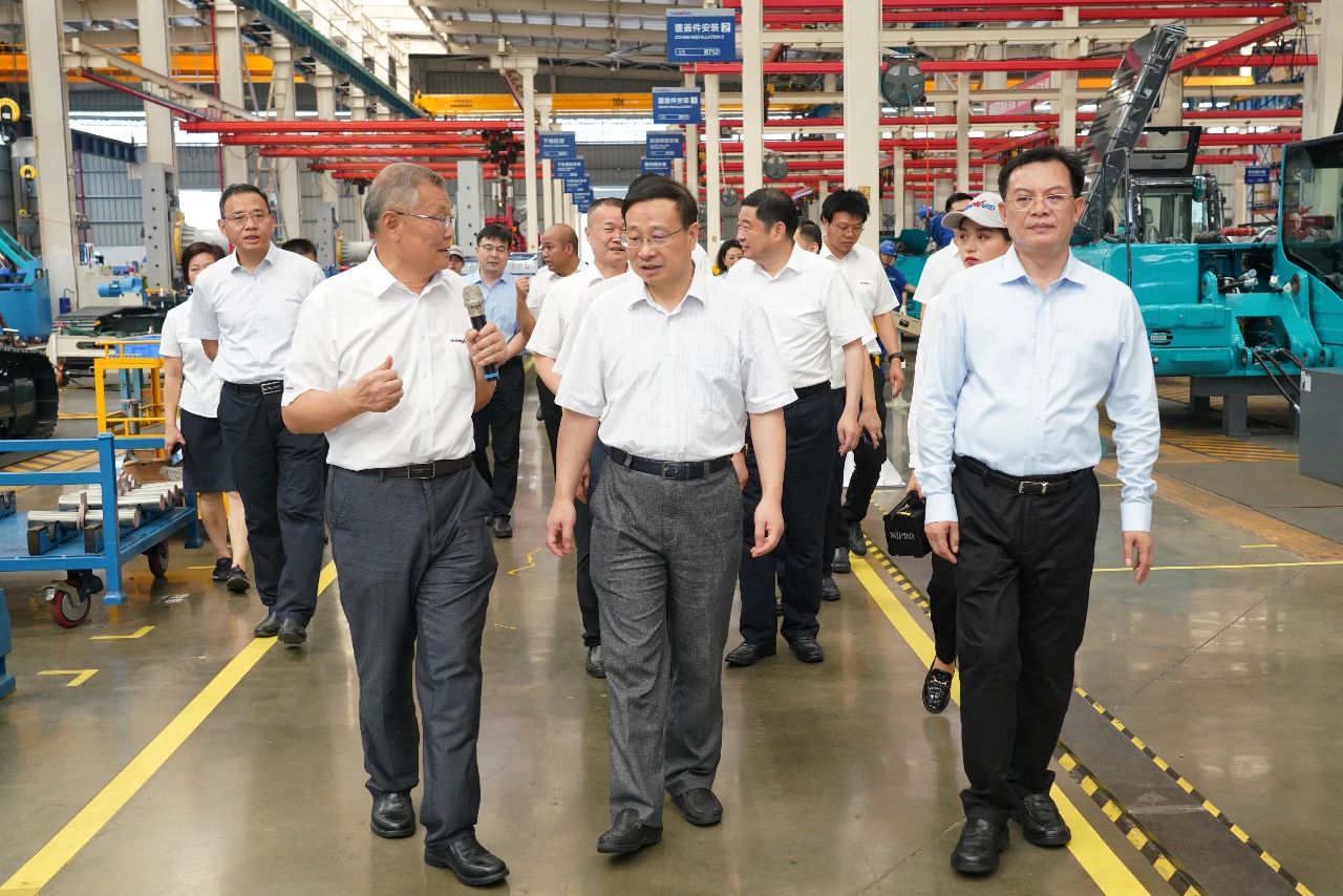 国家统计局总经济师毛盛勇率团调研考察yp街机智能