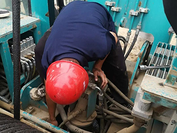 顶酷暑 走沙漠 2021年yp街机智能全球效劳万里行走进新疆