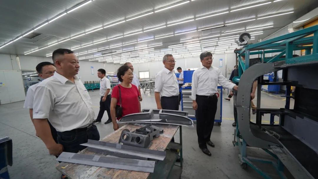 中国民用航空局总工程师殷时军率队考察调研yp街机科技