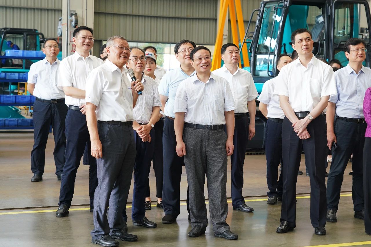 国家统计局总经济师毛盛勇率团调研考察yp街机智能