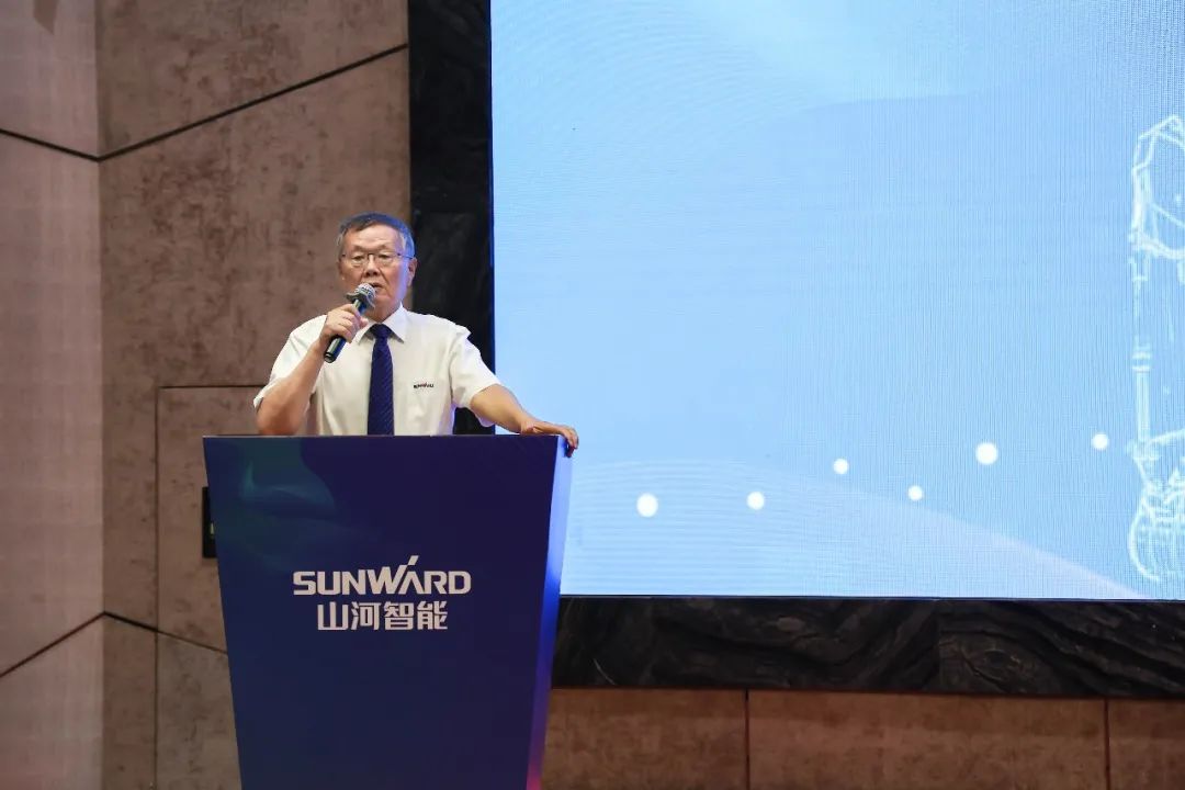 “同心同梦，，，协力拼搏” ——yp街机智能2021年挖掘机经销商半年度谋划事情聚会圆满召开