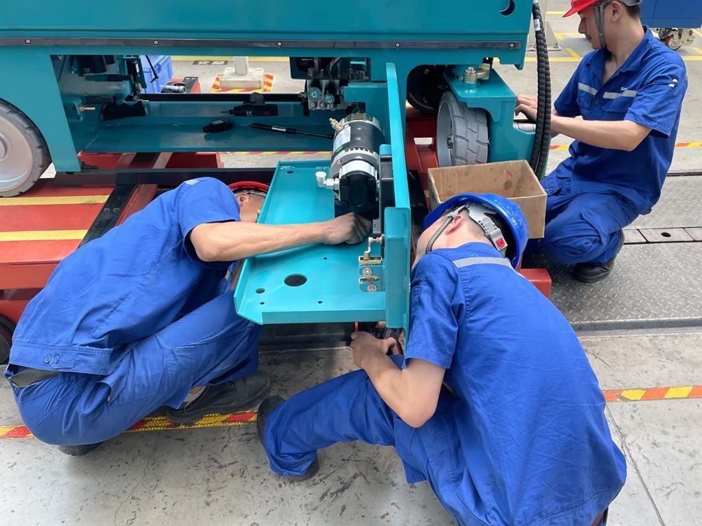 yp街机智能“蓝精灵”们在通俗岗位的坚守与贡献