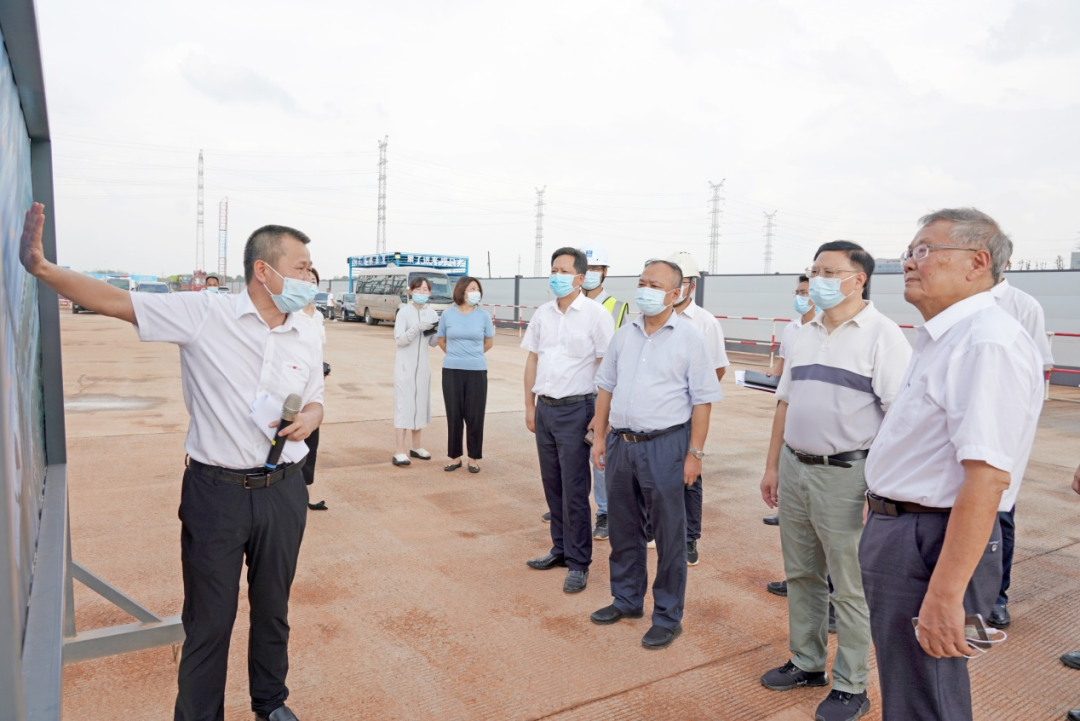 湖南省委常委、省委秘书长张剑飞一行调研yp街机智能