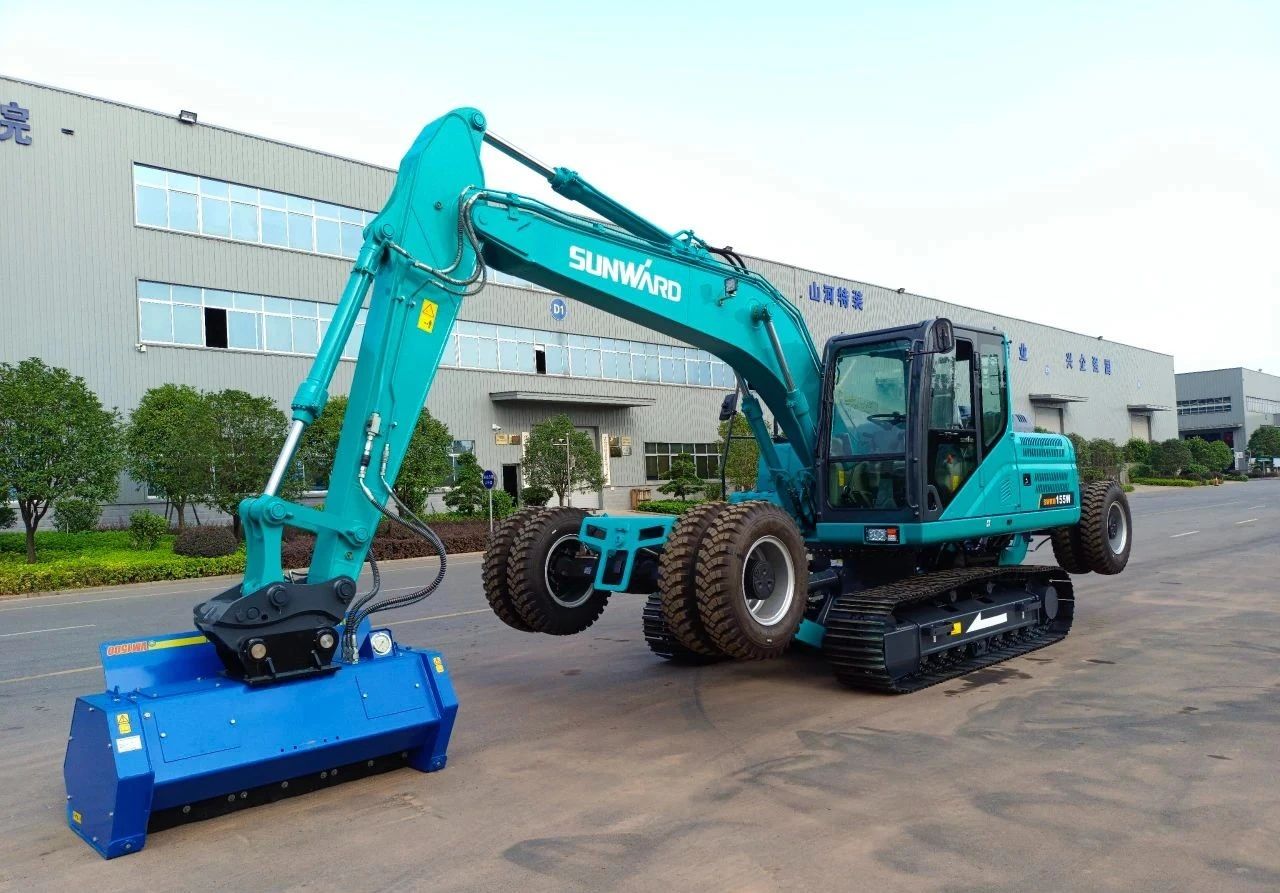 海内首台！yp街机智能15吨级轮履两用开带机乐成下线