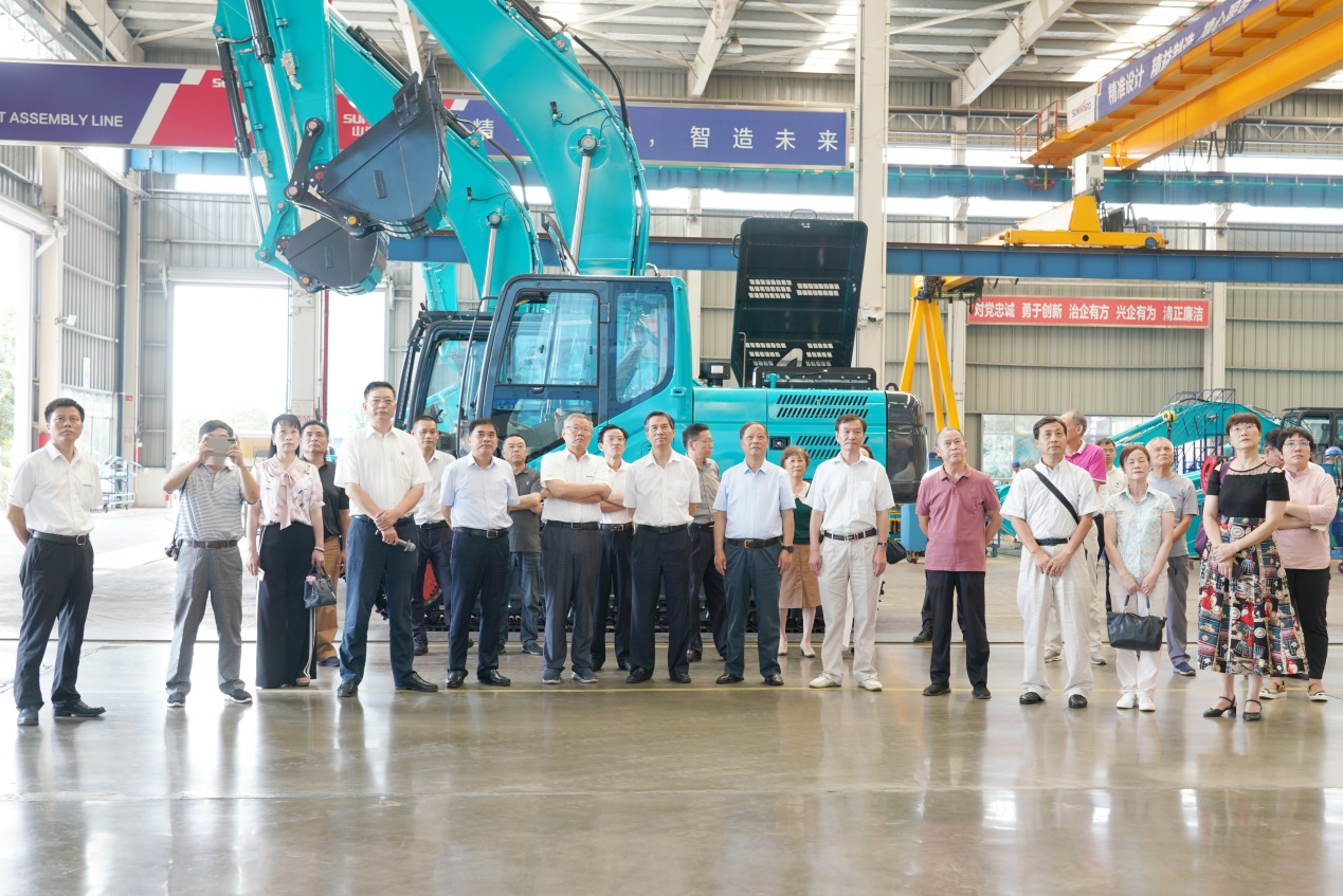 湖南省老科学手艺事情者一行到访yp街机智能