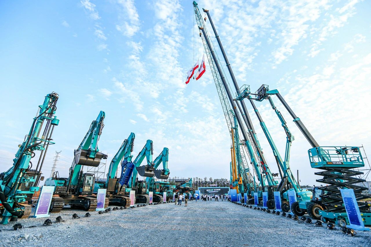 四大成套装备携手登。。。。。。p街机智能立异效果展示会交出“亮眼答卷”