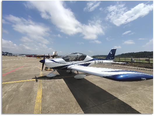 4小时，，，，，，，，720公里，，，，，，，，yp街机阿若拉飞到珠海在第13届中国航展等你