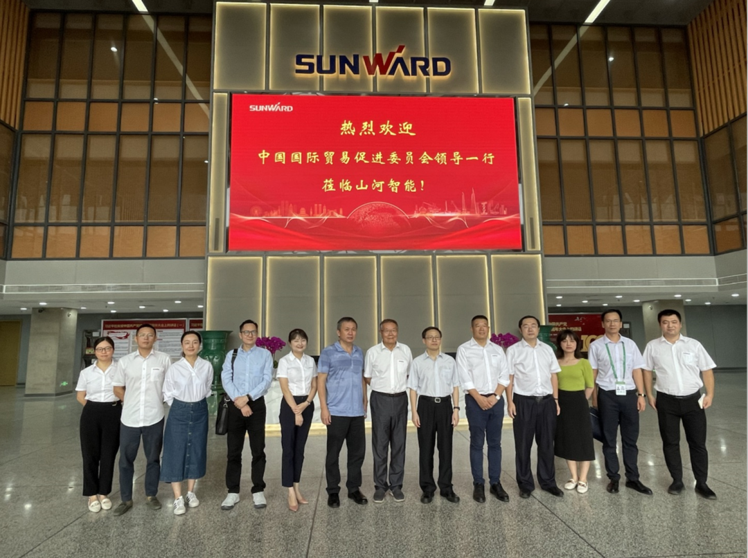 亮相中非经贸展览会！yp街机智能尽展工程机械国产品牌魅力