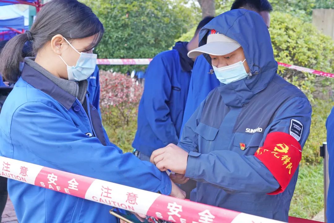 采样完成率近100%！yp街机智能第一时间开展全员核酸检测，，，，，，，包管清静生产