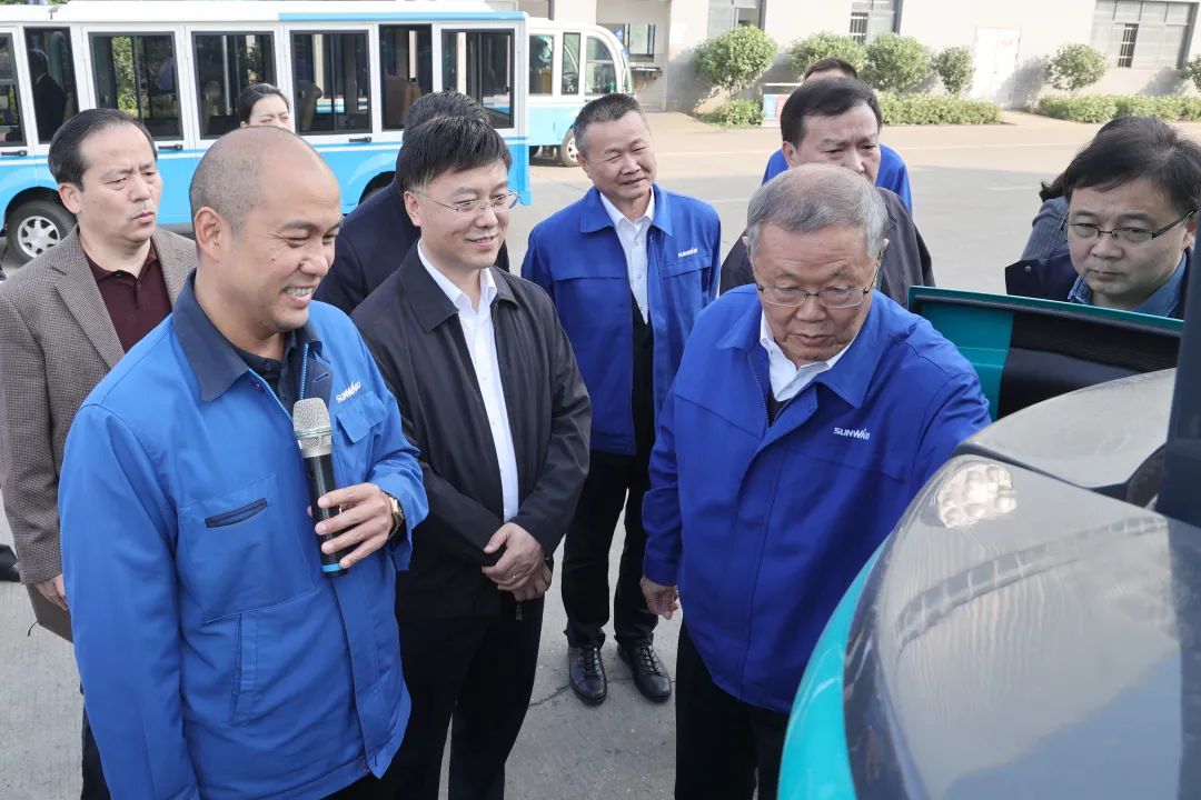 广州工控总司理景广军调研yp街机智能