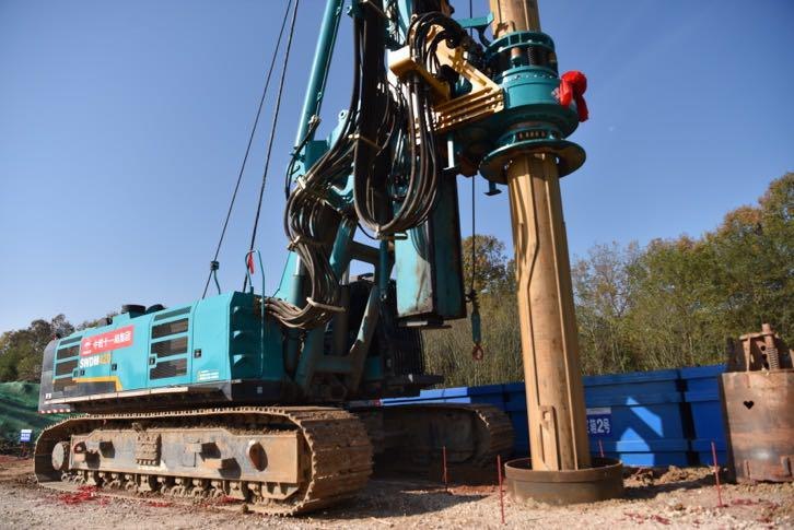 首根桩基开钻！yp街机智能助力新建沪渝蓉高速铁路建设