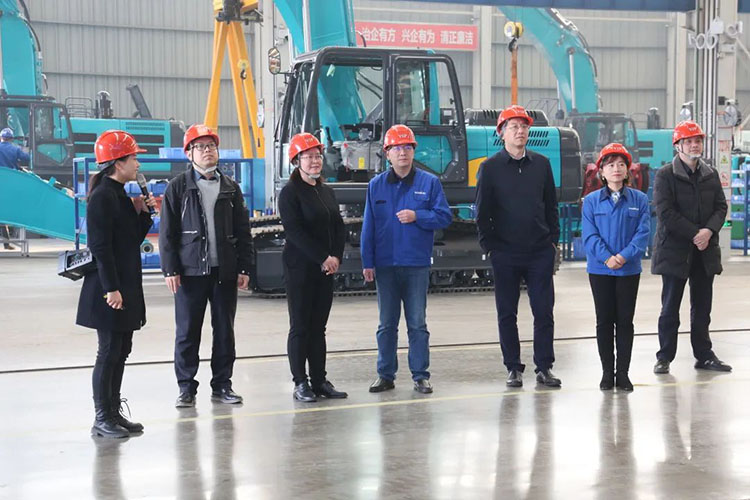 中国上市公司协会党委委员、副秘书长刘翠兰一行调研yp街机智能