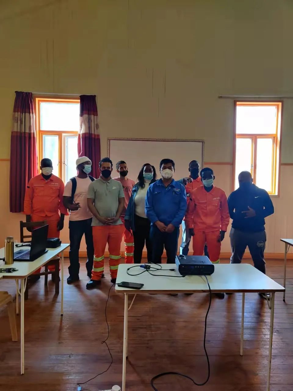 疫情当下，，，逆行非洲——yp街机智能凿岩装备团队外洋效劳纪实