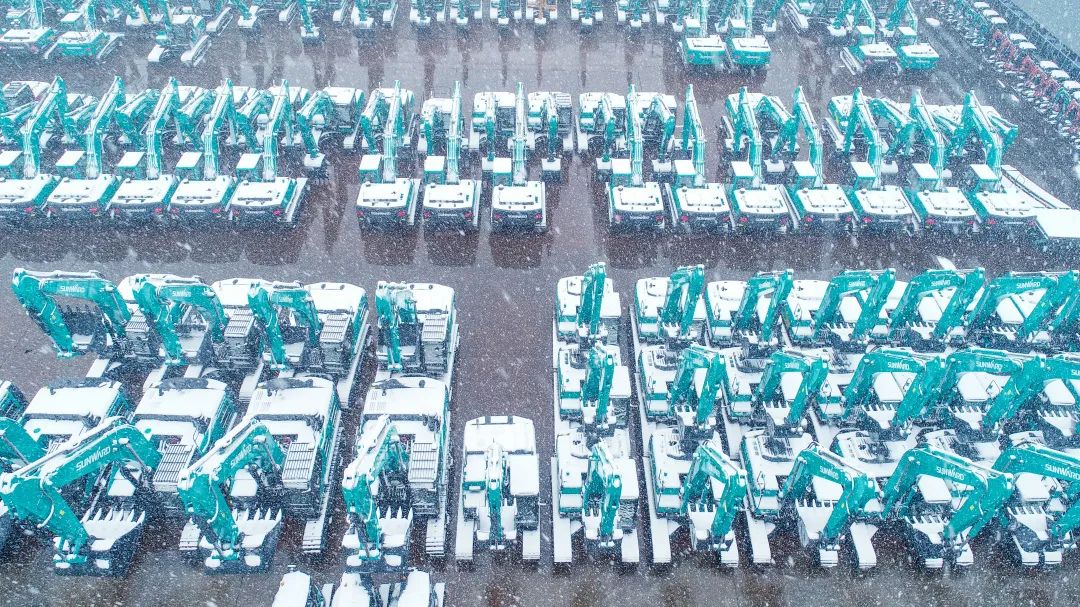 瑞雪兆有年，，，，，，，，邀您共赏雪中yp街机！