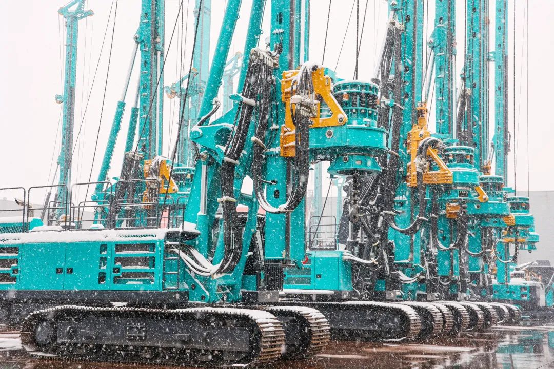 瑞雪兆有年，，，，，，，，邀您共赏雪中yp街机！