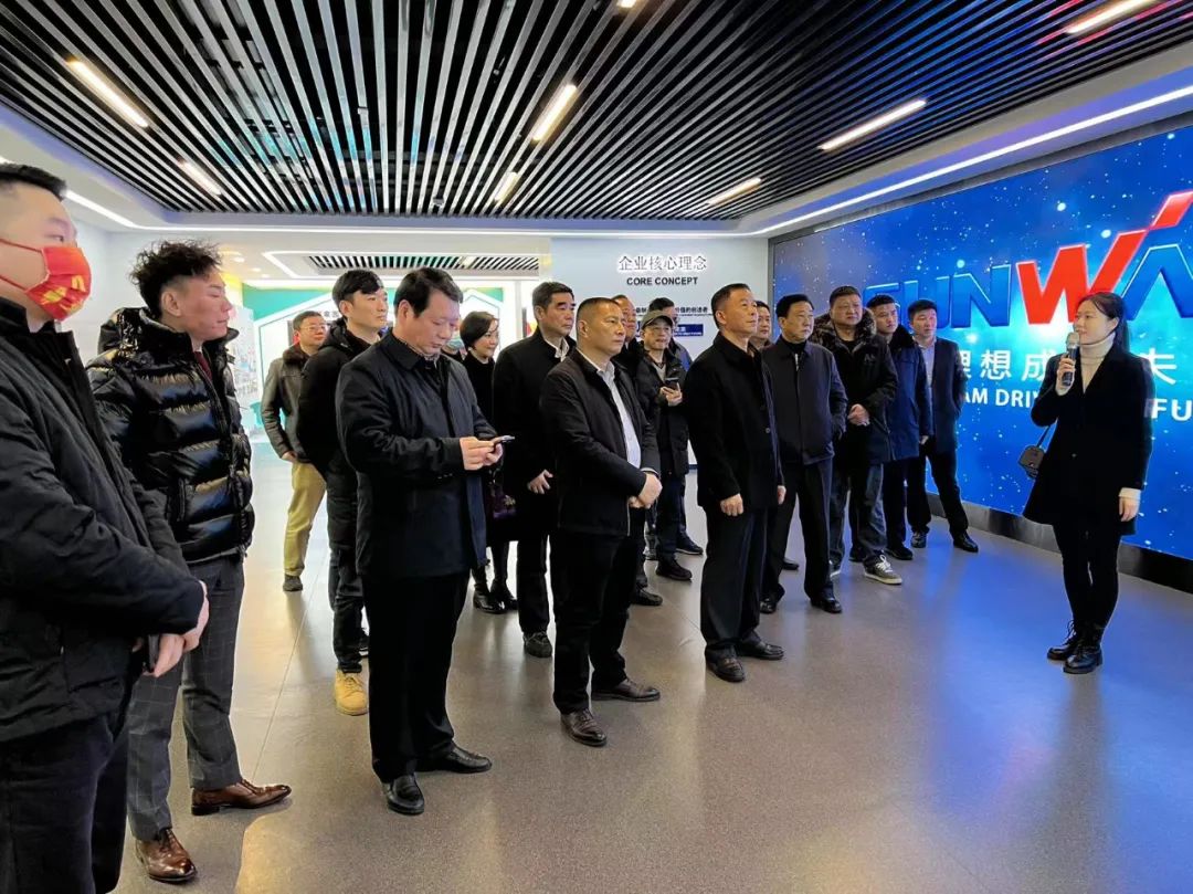 湖南异地商会联合会组织外洋湘商来访yp街机智能