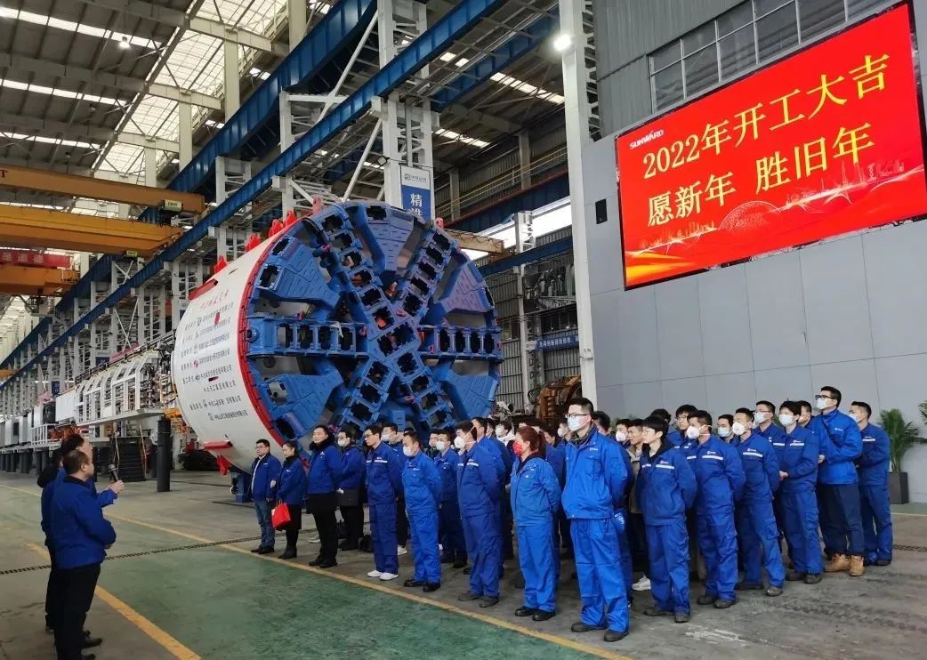 直击生产一线！中铁yp街机复工复产忙