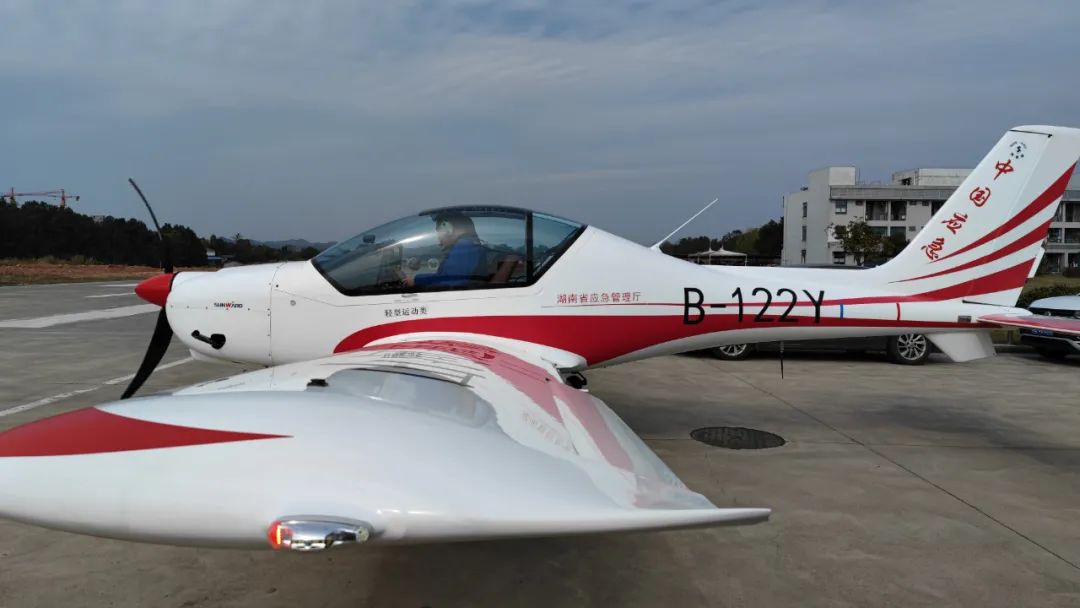 火情就是下令！湖南航空应抢救援队yp街机机组展现“yp街机速率”