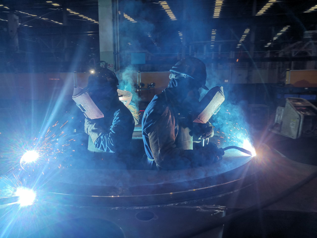 yp街机匠心 | 一把焊枪“点亮”绚烂人生