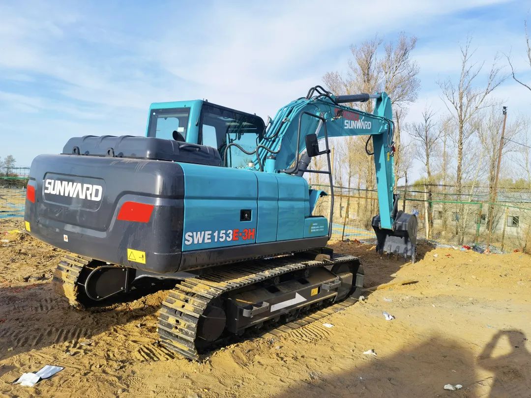 冲、冲、冲！带您感受yp街机智能挖掘机火热交机时刻