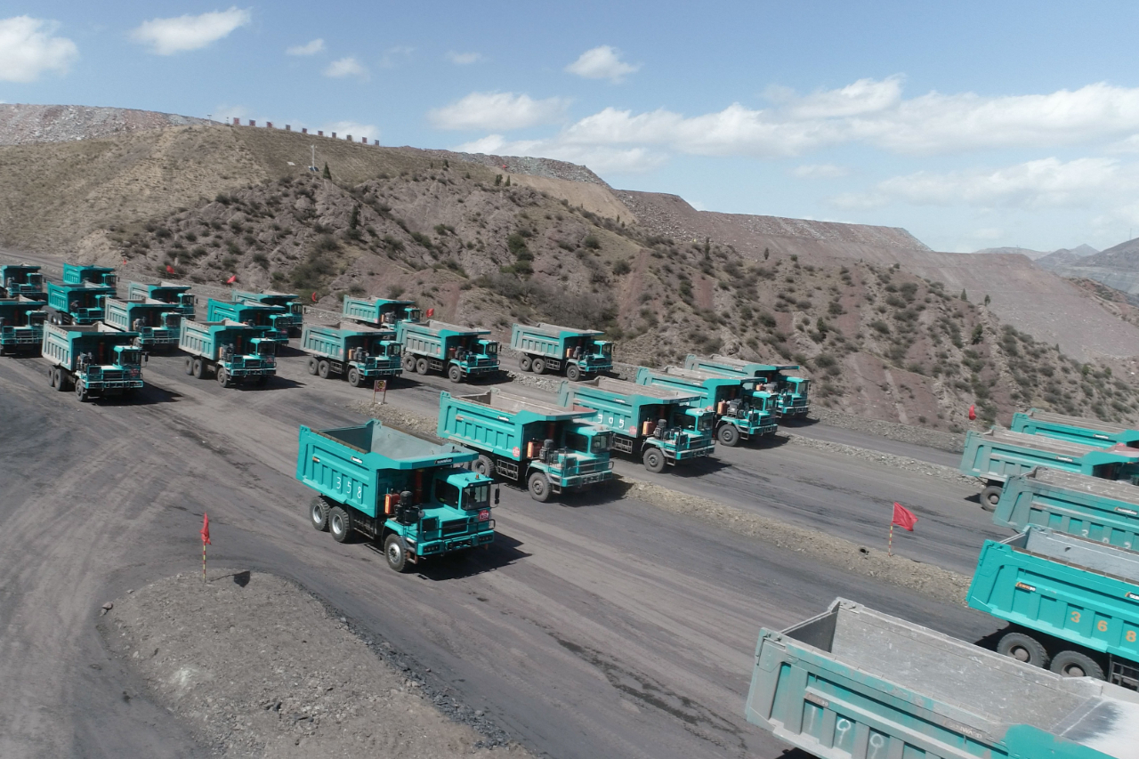 图集 | “yp街机绿”满矿山！yp街机智能矿山成套装备实力“亮剑”