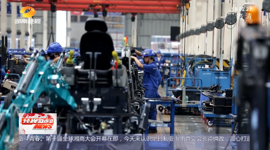 湖南经视 | 大道向前·沿着总书记的足迹 yp街机智能：自主立异壮我“yp街机”