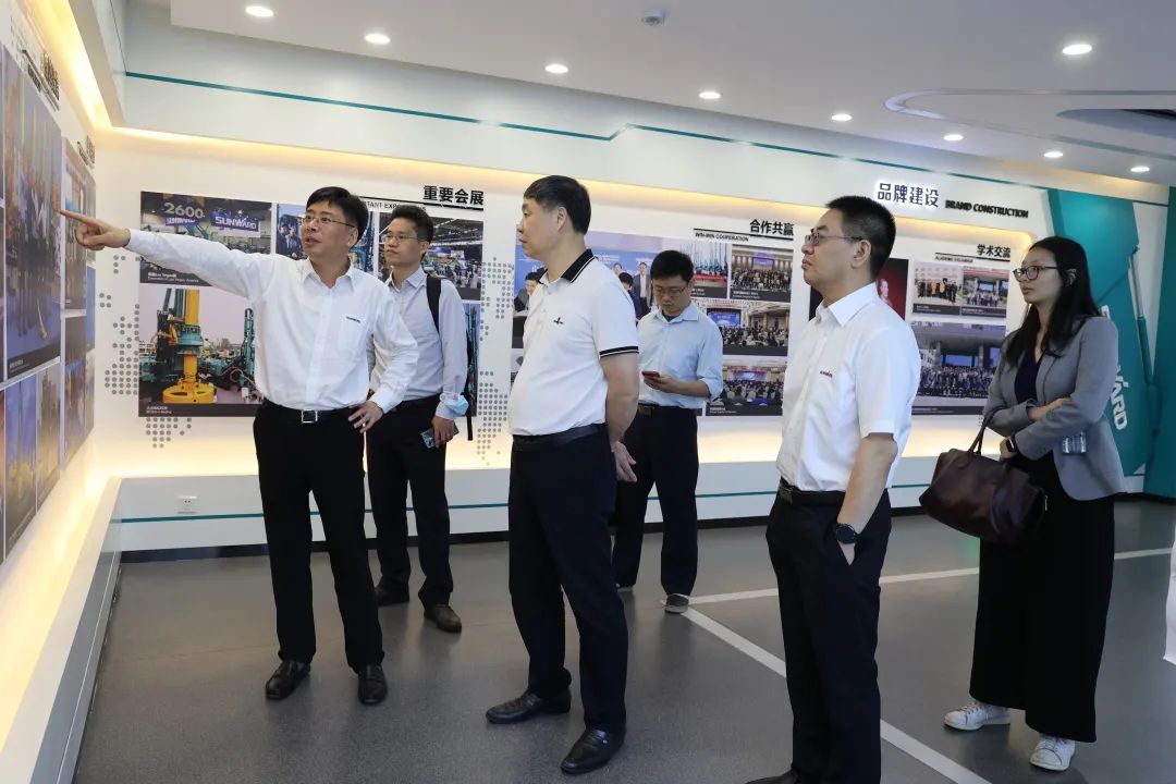 广州工控集团副总司理李绍康调研yp街机智能