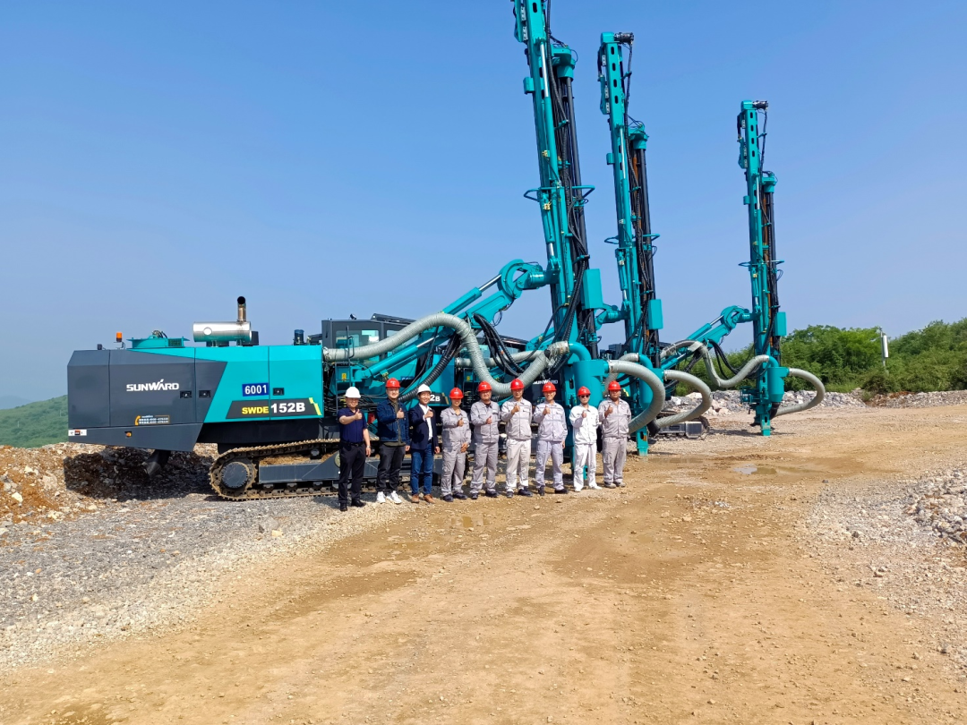 携手中建材！yp街机智能凿岩装备助建九江年产3000万吨砂石骨料开采项目