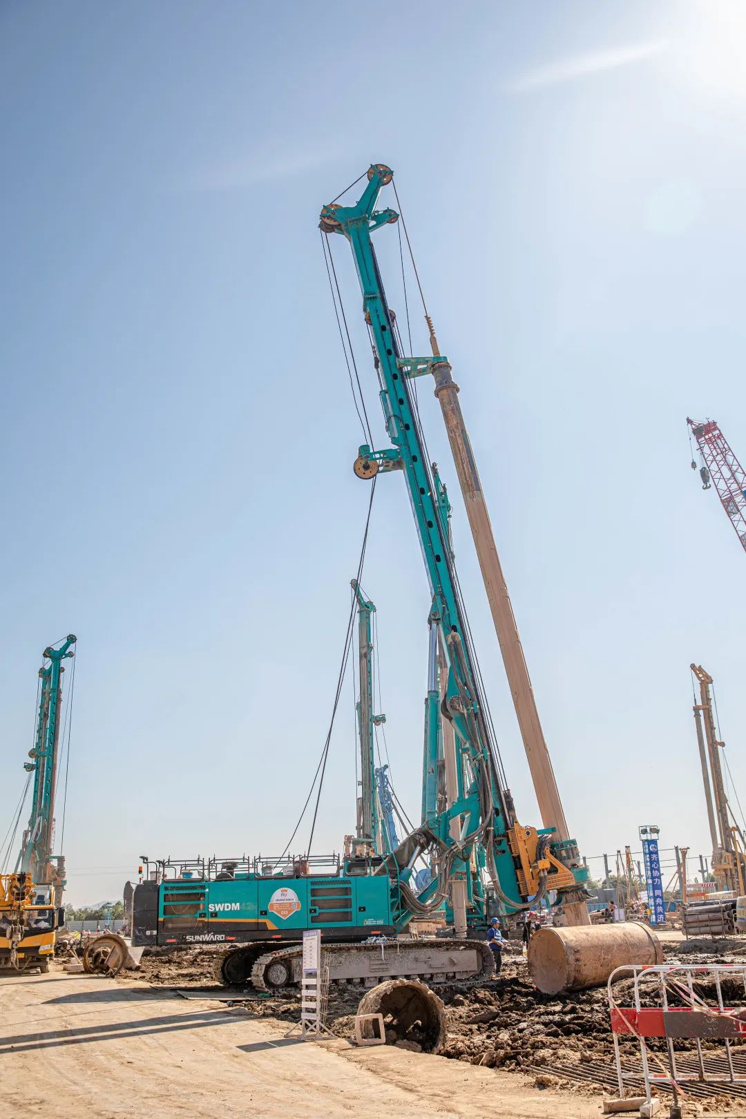 “yp街机绿”再现大湾区！yp街机智能旋挖钻机组团助建广州白云机场项目