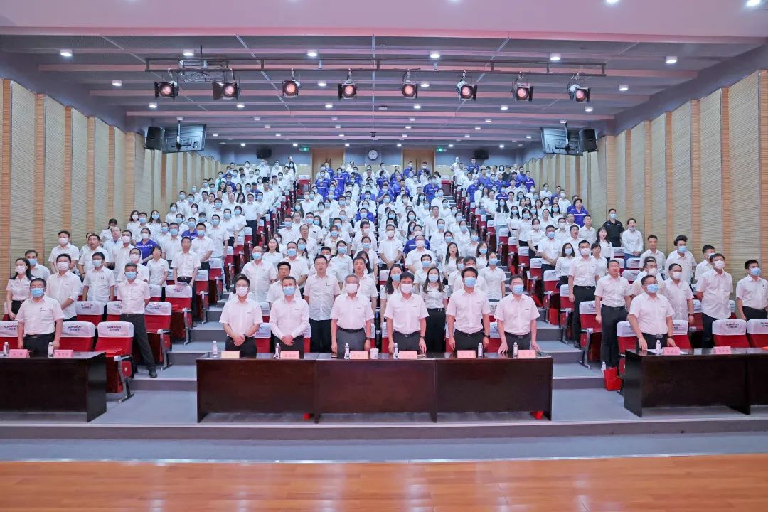 为立功建企建家一体化孝顺更鼎实力！yp街机智能第五届五次“双代会”乐成召开