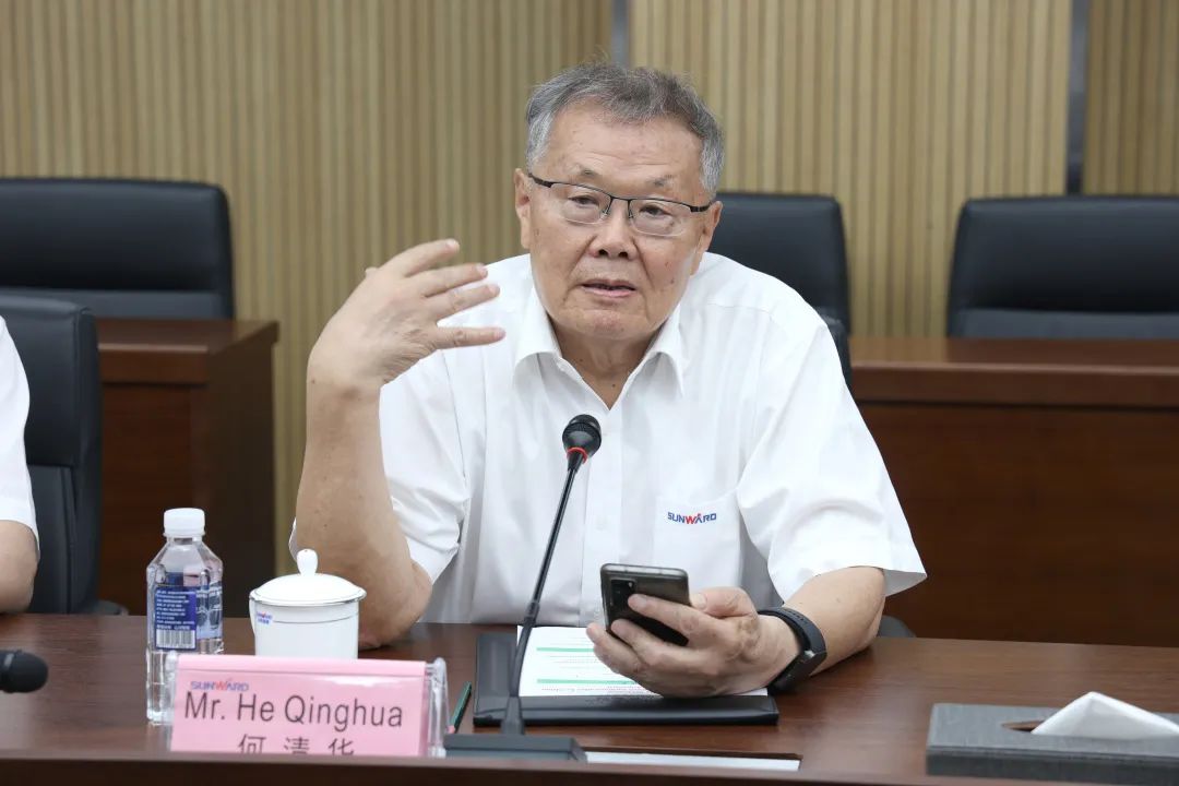 马拉维大使一行考察yp街机智能