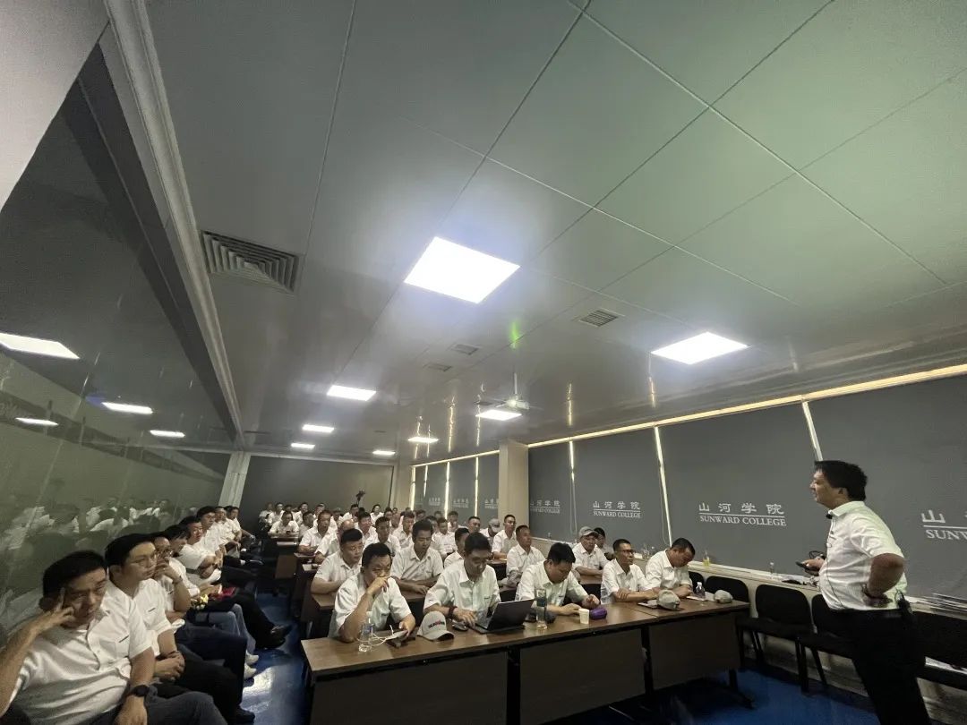 名堂秀实力，，，，，，，，为效劳竞技！快来见识下yp街机智能这场“交锋大赛”