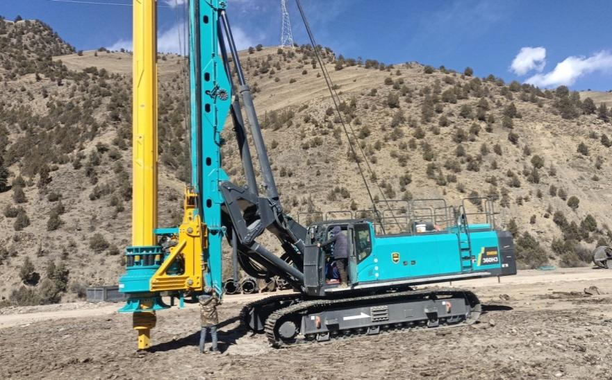 决战“天下之巅”！yp街机智能旋挖钻机实力助建川藏铁路