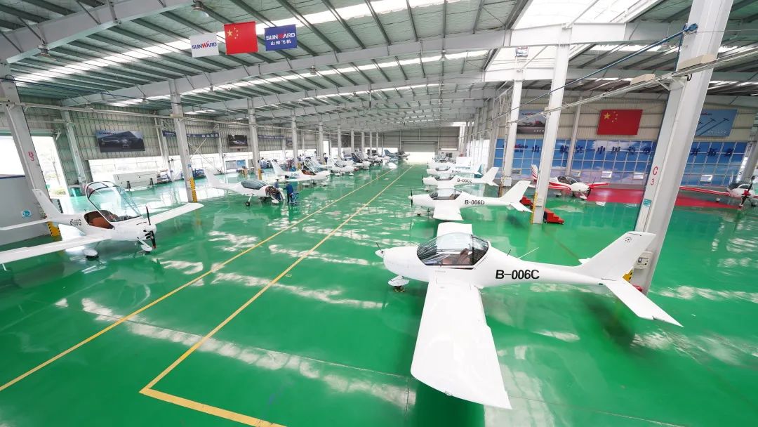 23个月交付100架！yp街机航空第 199、200 架阿若拉飞机顺遂下线交付