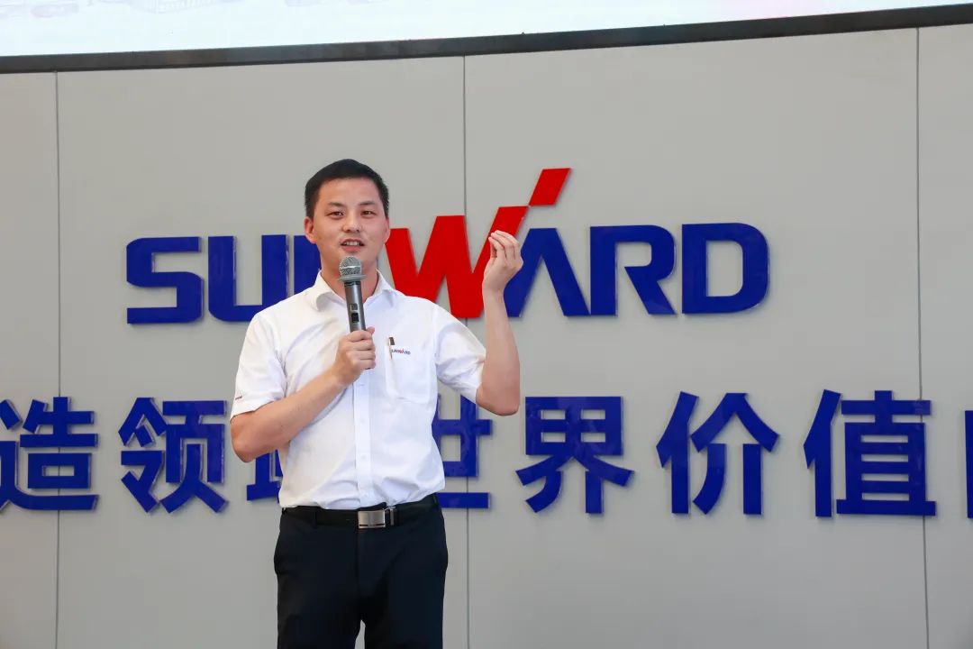 又酷又辣又炫！yp街机智能第二届挖机废物来了