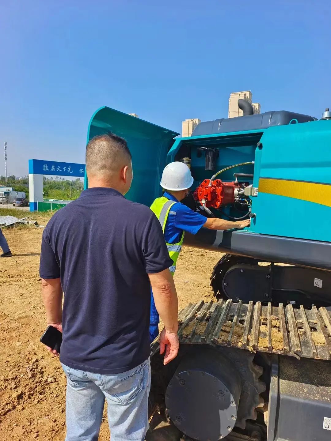 全款拿下！yp街机智能挖掘机奔赴工地一线