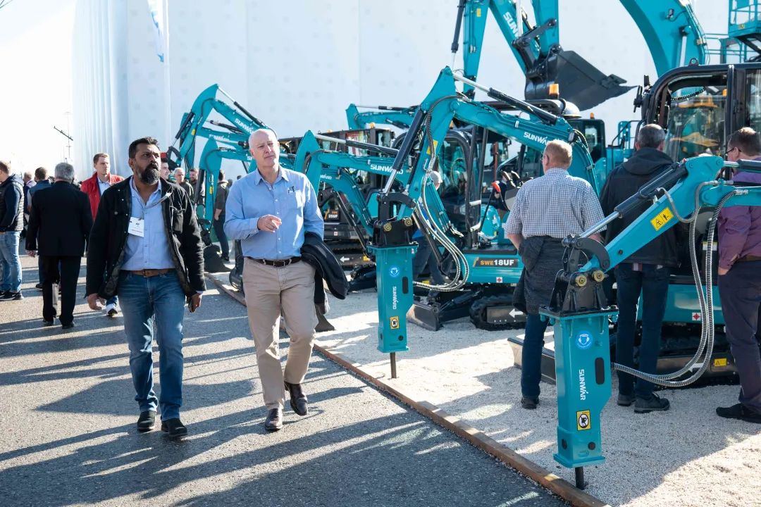 Bauma 2022 | 一组火热现场图带您重温yp街机智能德国宝马展之旅