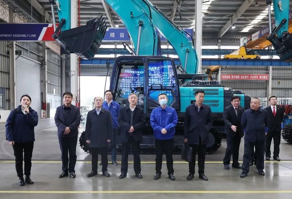 省高院副院长郭正怀调研yp街机智能