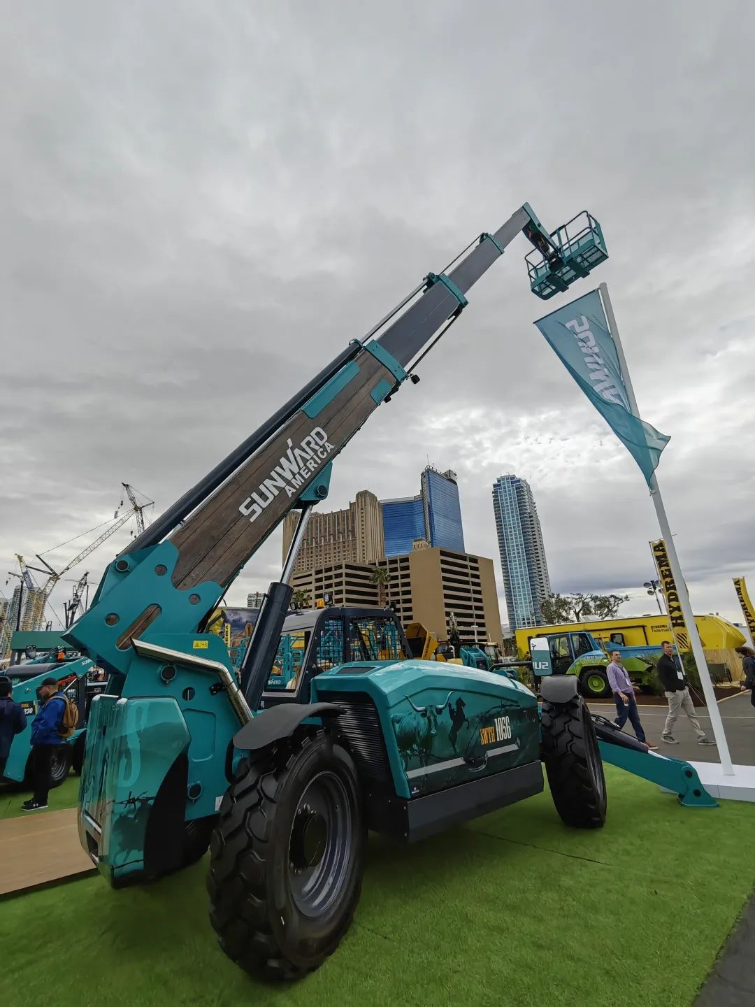 拉展直播 | yp街机智能高空精品亮相2023美国拉展，，，，，，，，哪款是你的最爱？？？