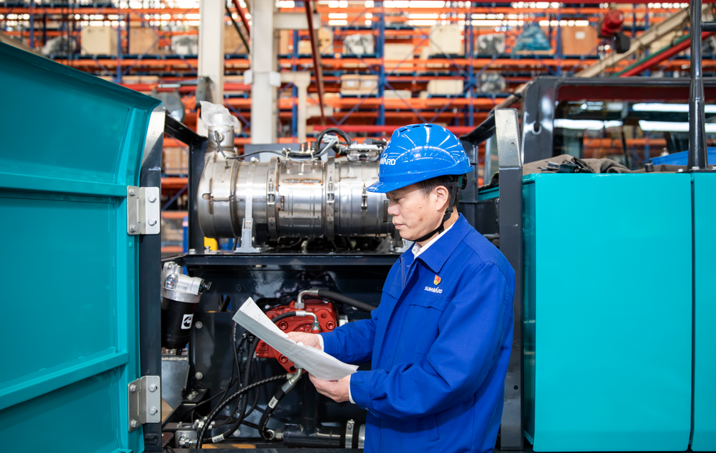 yp街机智能朱建新荣获“首届湖南省先进制造业科技立异大赛领武士物奖”