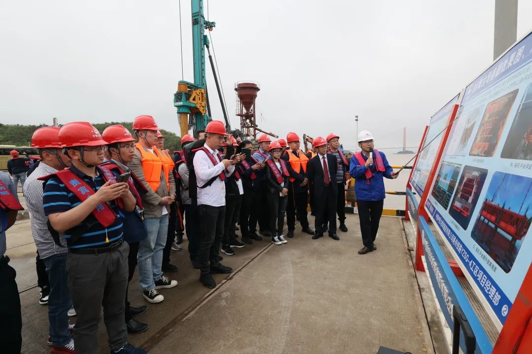 超等装备助建超等工程！yp街机智能超等旋挖钻机SWDM1280推介会乐成举行