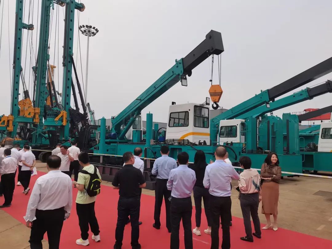 实力出圈！yp街机智能地下工程装备“大阅兵”来了