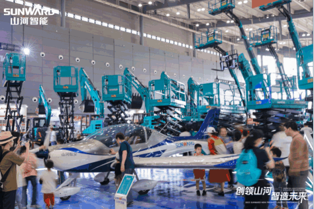 闪灼2023 CICEE！看yp街机智能“明星产品”有多“炫”