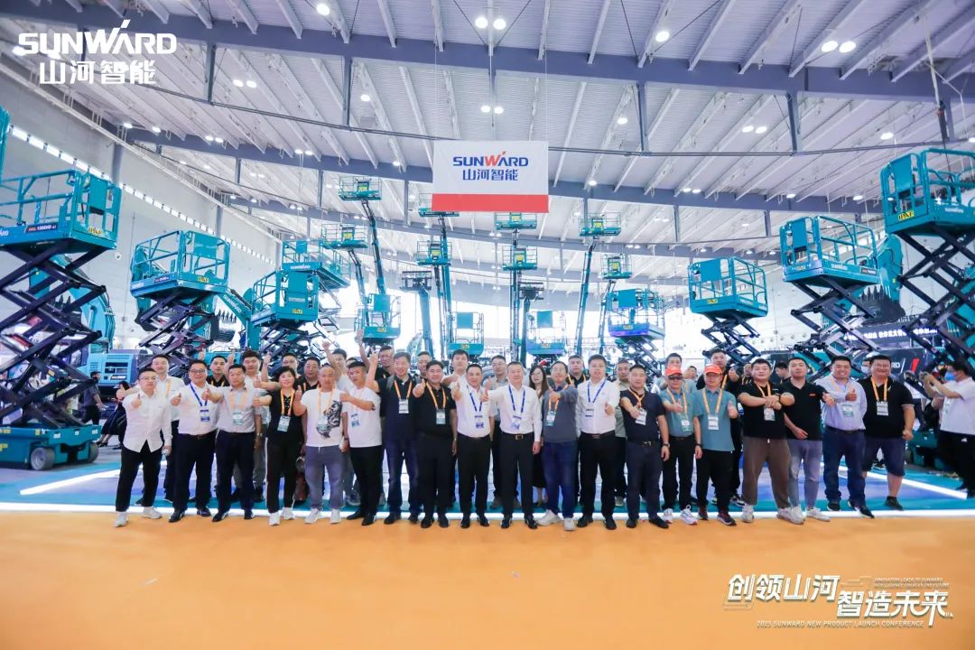 聚焦电动化、智能化！yp街机智能全系列高空机械产品亮相长沙展