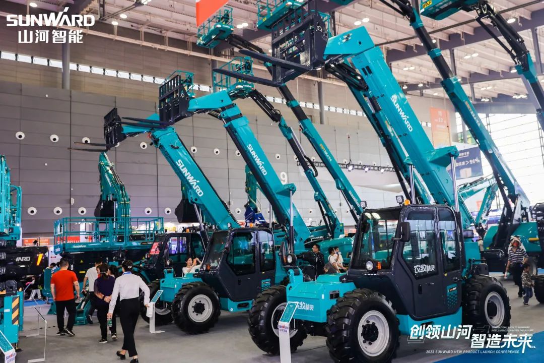 聚焦电动化、智能化！yp街机智能全系列高空机械产品亮相长沙展