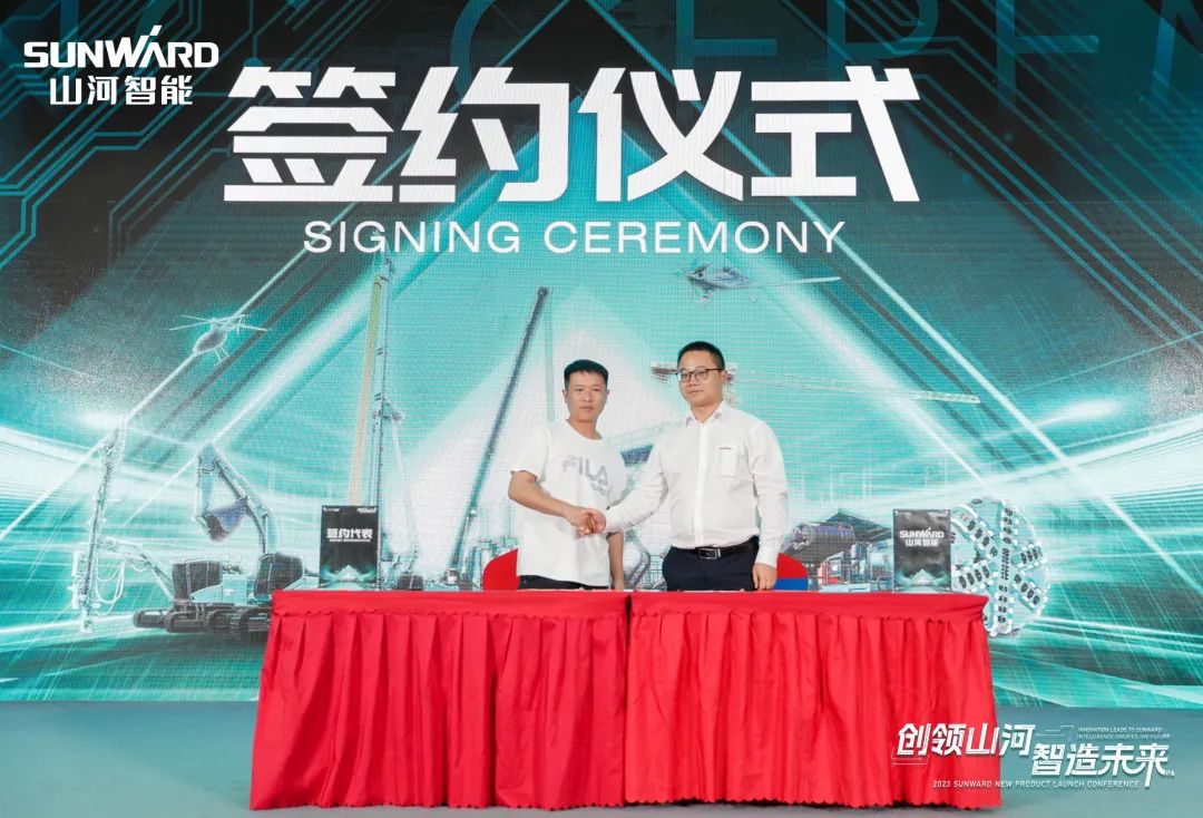 聚焦电动化、智能化！yp街机智能全系列高空机械产品亮相长沙展