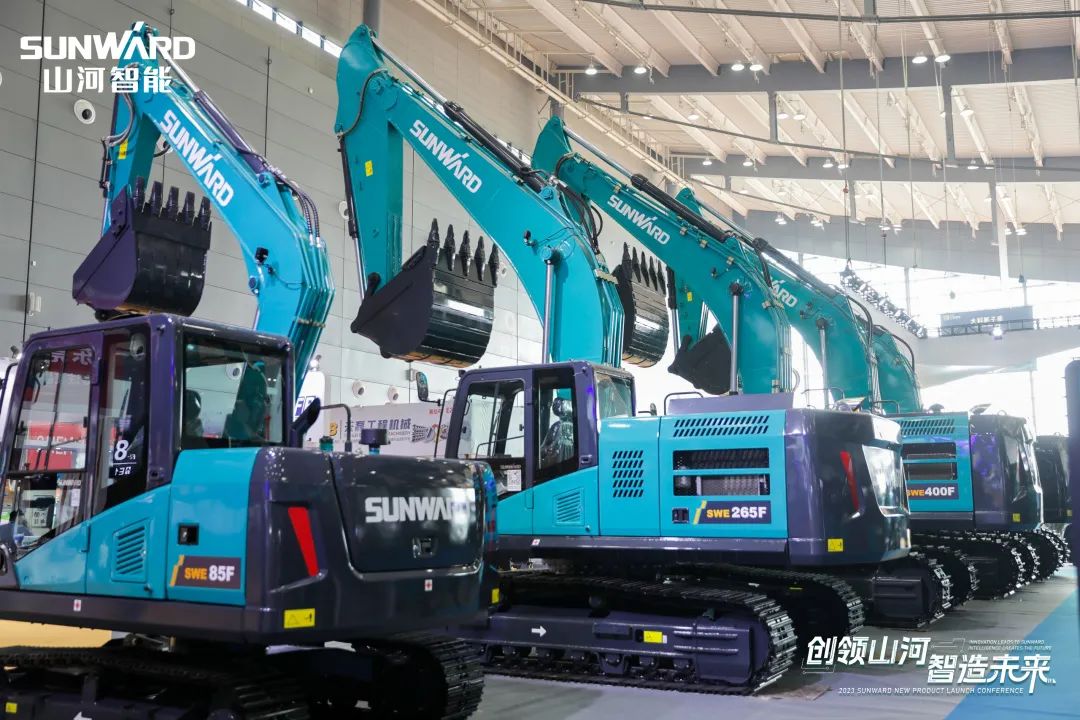 精品出击、互动一直！yp街机智能F系列挖掘机闪灼长沙展